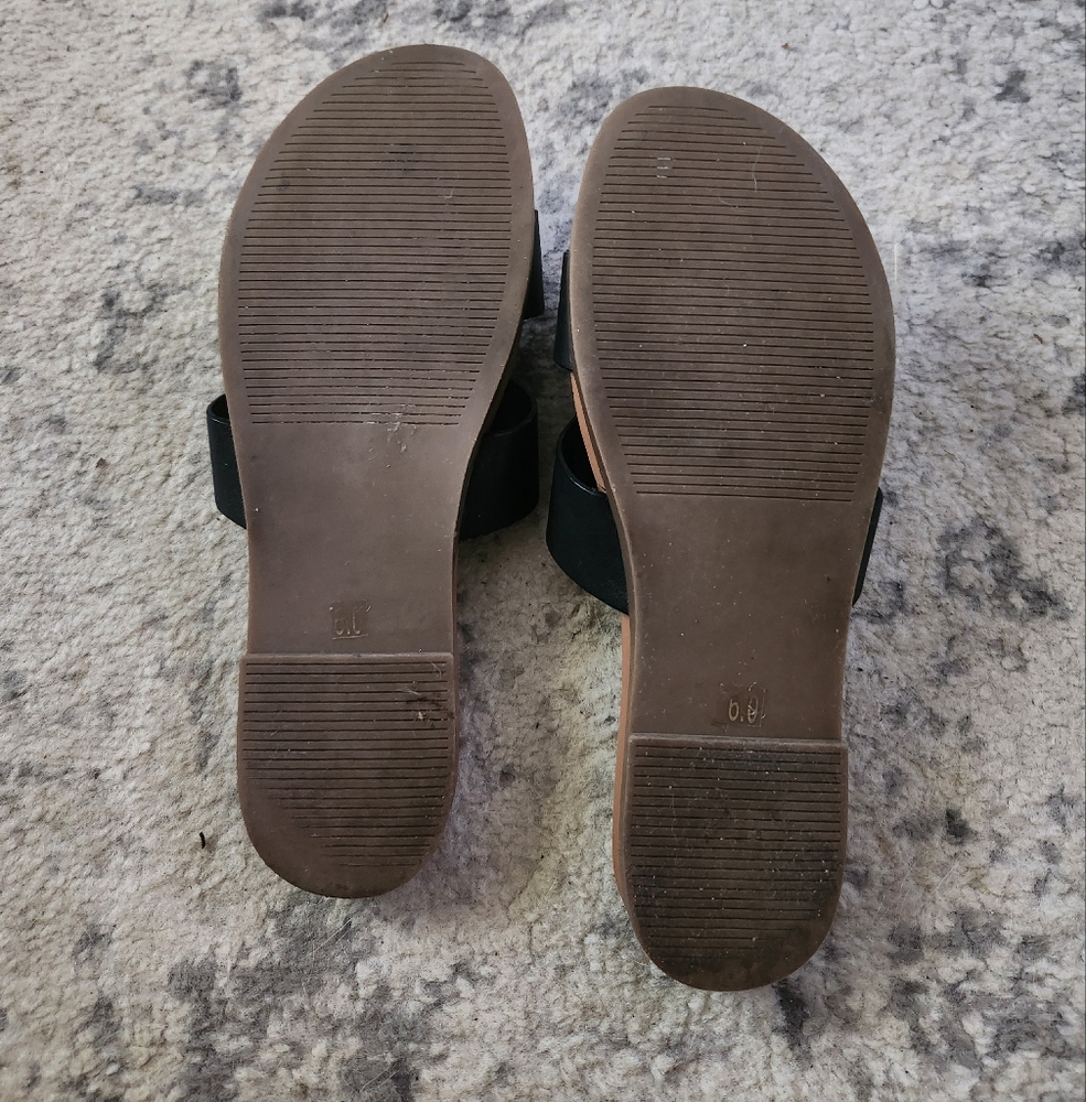 Steve Madden Leather "Daphne" Sandals ("H" Sandals) - Picture 3 of 5